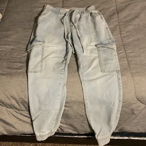 Light blue Woman’s Cargo Pants, size 5/27
